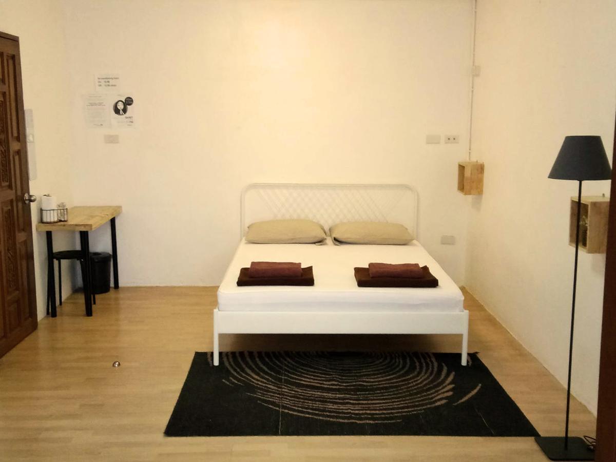 Once In Bangkok With Me Guesthouse Buitenkant foto