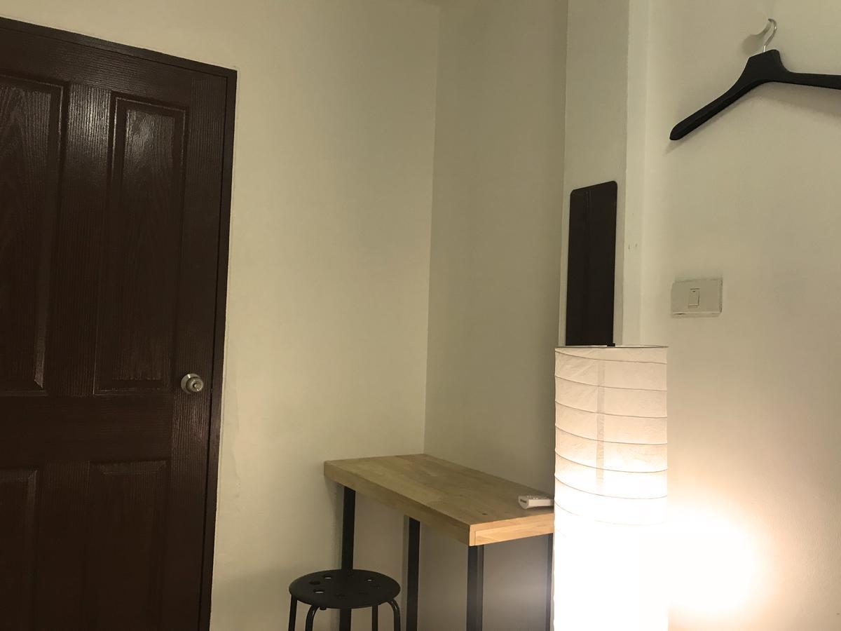 Once In Bangkok With Me Guesthouse Buitenkant foto